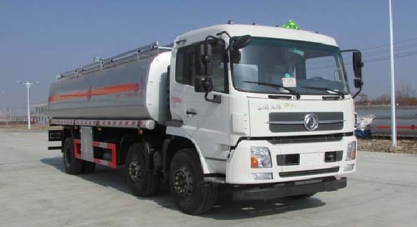 東風(fēng)油罐車圖片 東風(fēng)油罐車圖片