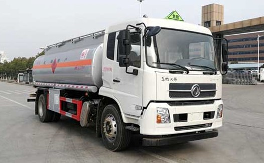 國(guó)六東風(fēng)天錦油罐車圖片 國(guó)六東風(fēng)天錦油罐車圖片