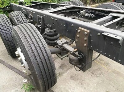 后懸架氣囊結(jié)構(gòu)圖片 后懸架氣囊結(jié)構(gòu)圖片