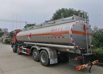 錫宇牌8X2東風(fēng)T5空氣懸掛運(yùn)油車圖片 錫宇牌8X2東風(fēng)T5空氣懸掛運(yùn)油車圖片