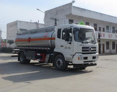 國六東風(fēng)天錦油罐車圖片 國六東風(fēng)天錦油罐車圖片