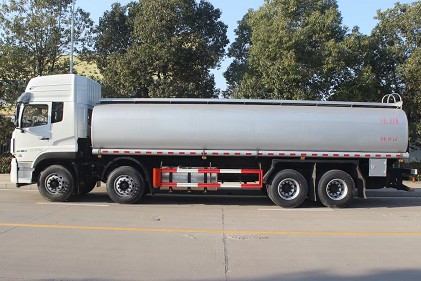 國六東風(fēng)天龍前四后八供液車圖片 國六東風(fēng)天龍前四后八供液車圖片