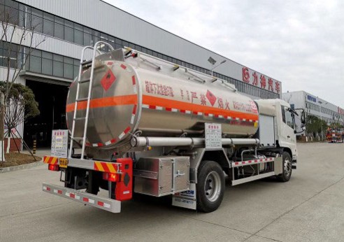 力神國六東風(fēng)天錦飛機(jī)加油車多方位圖片 力神國六東風(fēng)天錦飛機(jī)加油車多方位圖片