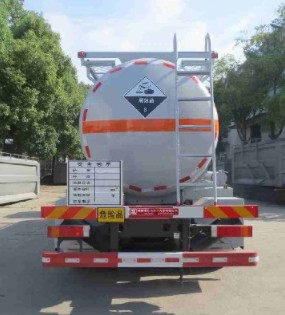 國六東風(fēng)天龍前四后八19立方腐蝕性物品罐式運輸車細節(jié)圖片 國六東風(fēng)天龍前四后八19立方腐蝕性物品罐式運輸車細節(jié)圖片