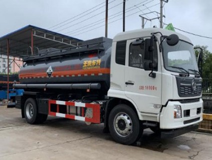 國(guó)六東風(fēng)天錦腐蝕性物品罐式運(yùn)輸車圖片 國(guó)六東風(fēng)天錦腐蝕性物品罐式運(yùn)輸車圖片