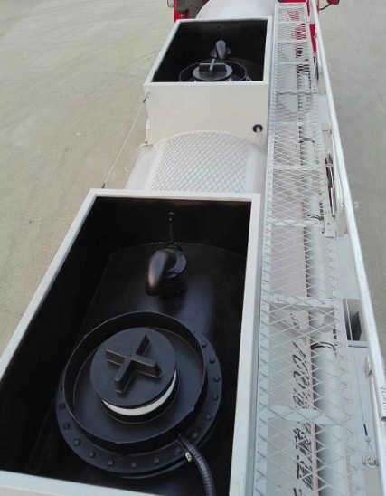 解放龍V小三軸前四后四SLS5253GFWC5V型腐蝕性物品罐式運輸車 解放龍V小三軸前四后四SLS5253GFWC5V型腐蝕性物品罐式運輸車