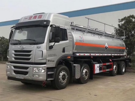 DLQ5319GFWC5型腐蝕性物品罐式運(yùn)輸車(chē) DLQ5319GFWC5型腐蝕性物品罐式運(yùn)輸車(chē)