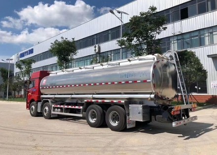 SLS5320GPGC5Q型普通液體運(yùn)輸車圖片 SLS5320GPGC5Q型普通液體運(yùn)輸車圖片