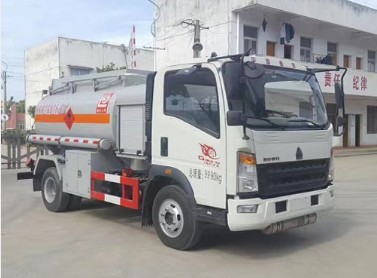 重汽小豪沃飛機(jī)加油車 重汽小豪沃飛機(jī)加油車