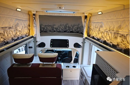 齊星五十鈴D-MAX房車起居區(qū) 齊星五十鈴D-MAX房車起居區(qū)