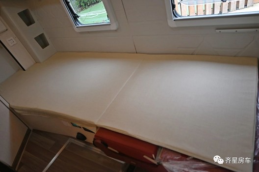 齊星五十鈴D-MAX房車起居區(qū) 齊星五十鈴D-MAX房車起居區(qū)