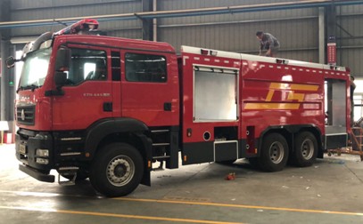 楚勝牌CSC5280GXFPM120/S6泡沫消防車 楚勝牌CSC5280GXFPM120/S6泡沫消防車