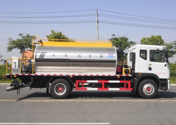 11.5立方智能型瀝青灑布車 11.5立方智能型瀝青灑布車