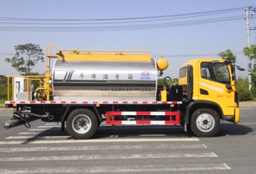 6.3立方東風(fēng)華神T3標(biāo)準(zhǔn)型瀝青灑布車 6.3立方東風(fēng)華神T3標(biāo)準(zhǔn)型瀝青灑布車