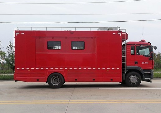 重汽汕德卡野外自行式炊事車 重汽汕德卡野外自行式炊事車