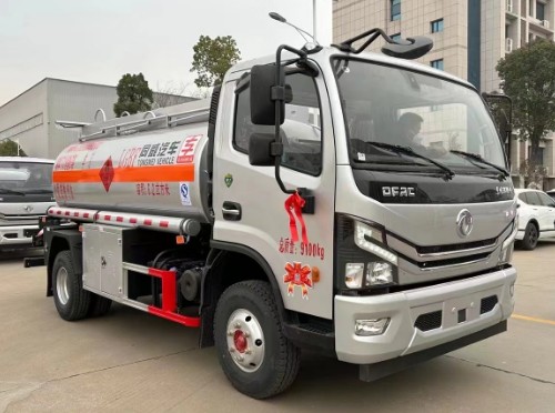 國六東風(fēng)多利卡(D6)5噸油罐車 國六東風(fēng)多利卡(D6)5噸油罐車