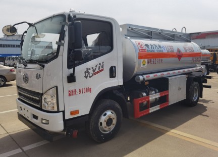 解放5噸流動(dòng)加油車(chē)_專(zhuān)力牌ZLC5090GJYCC6型加油車(chē) 解放5噸流動(dòng)加油車(chē)_專(zhuān)力牌ZLC5090GJYCC6型加油車(chē)